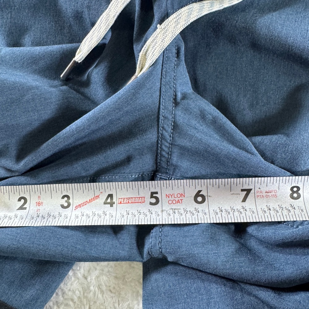 Vuori Banks Shorts Men's Size M US Solid Blue Athletic Unlined 5" Inseam - Picture 6 of 8